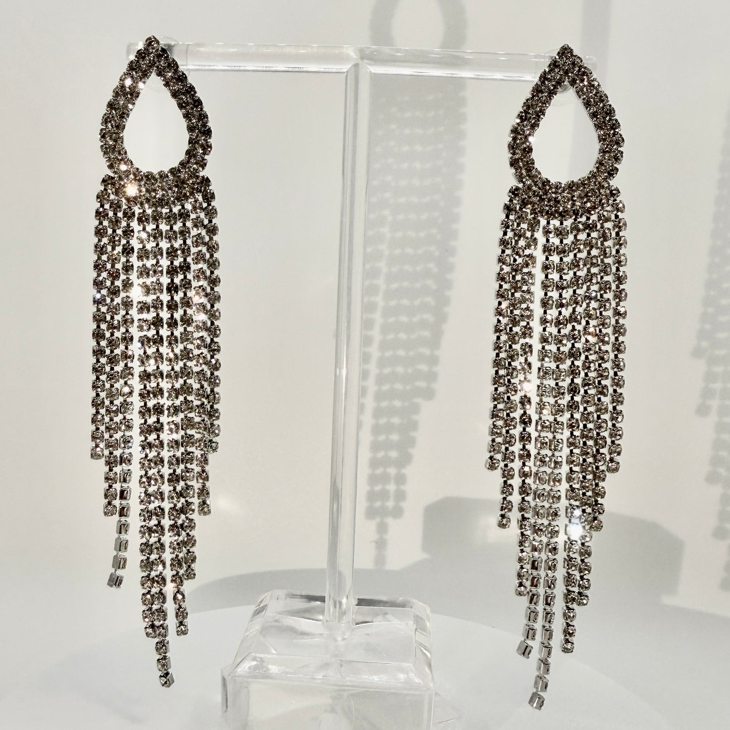Sleek Tear Drop
